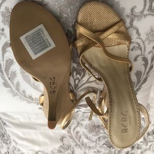 New Bcbg Paris wedges